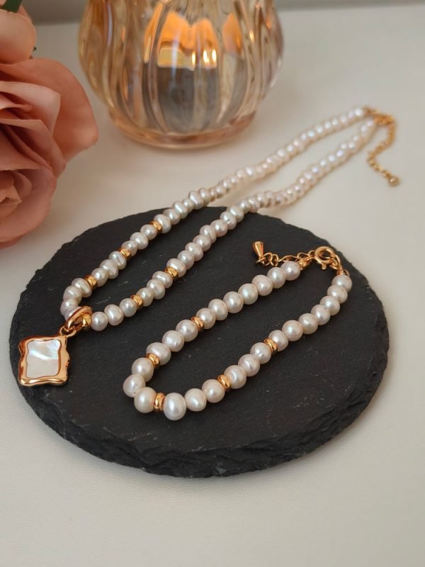 Natural Freshwater Pearl Bracelet - 图片 3