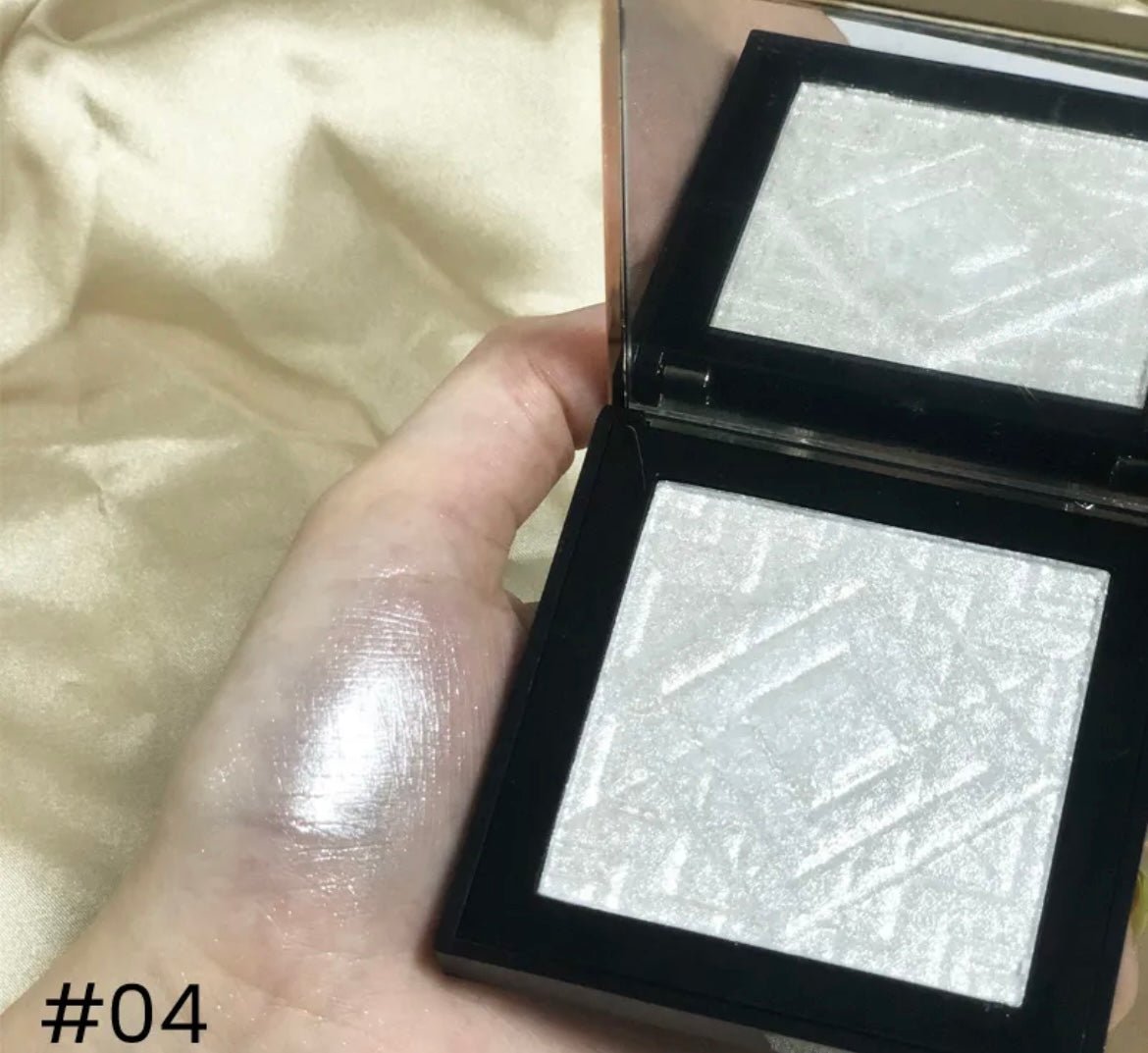 Powder Highlighter - Image 5