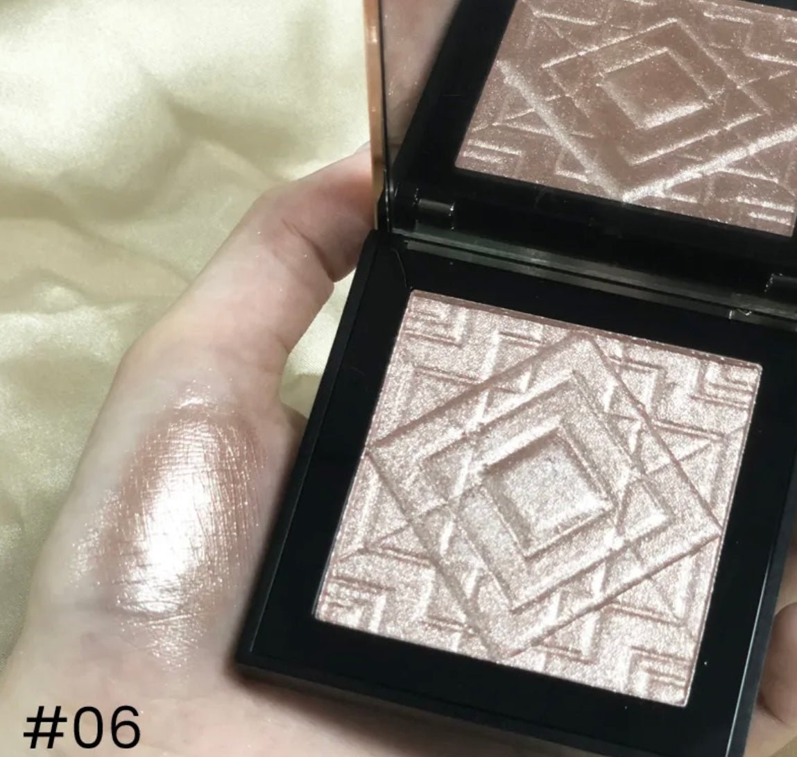 Powder Highlighter - Image 7