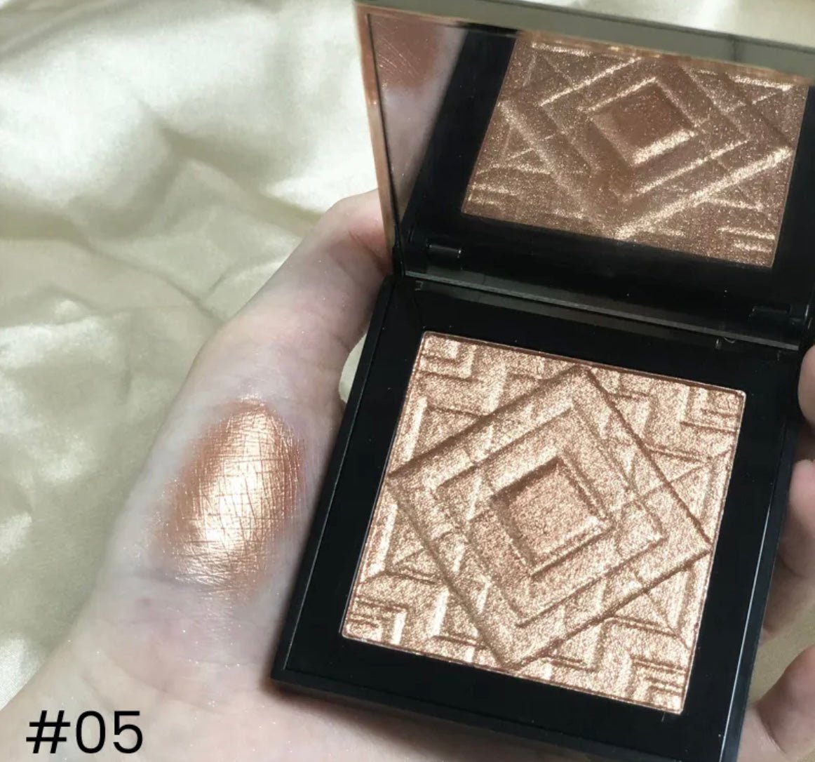 Powder Highlighter - Image 6